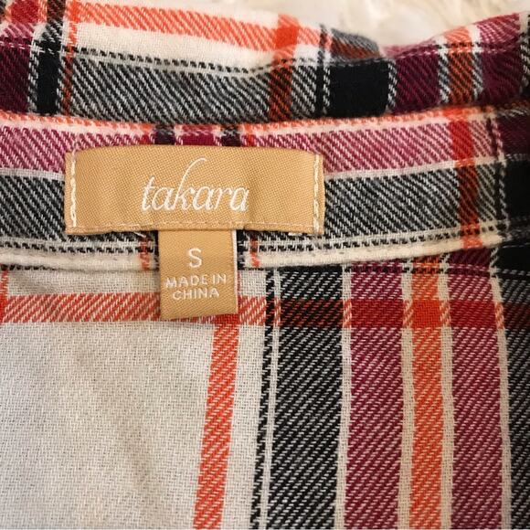 Takara button front v neck plaid flannel top size small - Picture 4 of 7